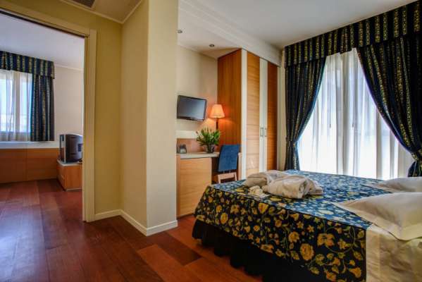 suite hotel riccione